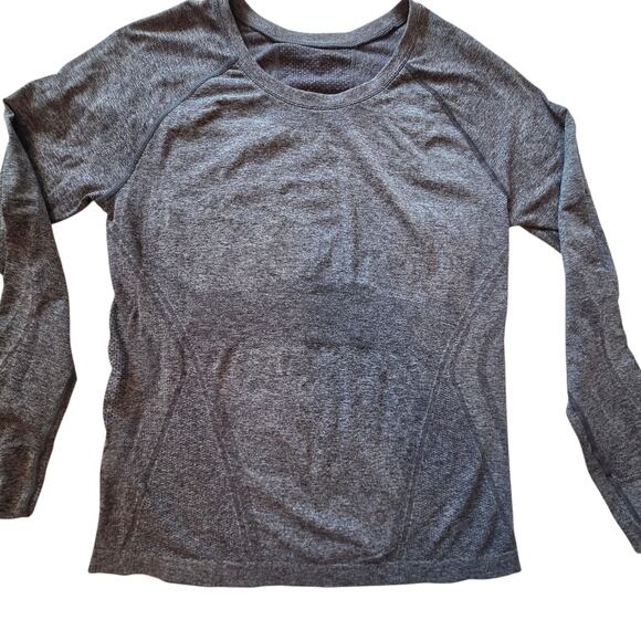 Athleta Momentum Seamless Shirt Top, long sleeve, size estimated M / L Gray - Picture 3 of 10